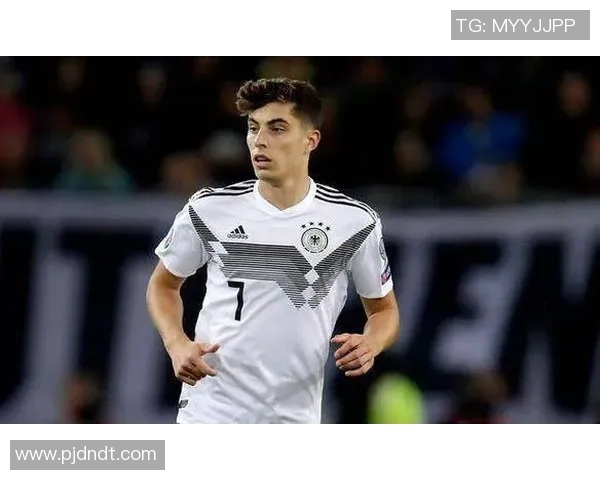 足球界最帅的德国球星是谁他在场上场下都备受关注